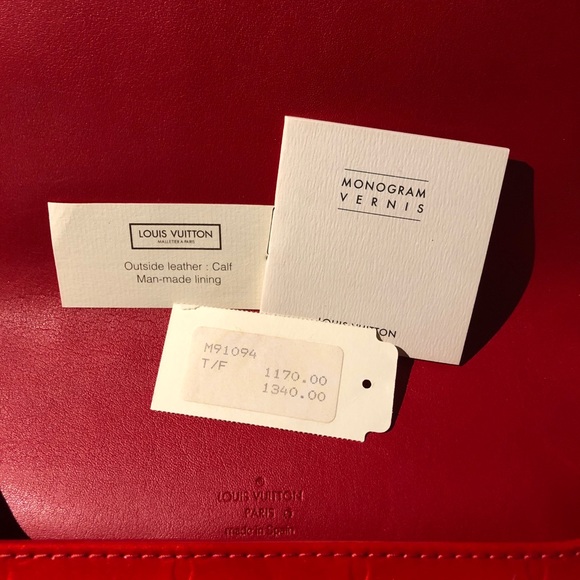 Louis Vuitton Red Monogram Vernis Thompson - Picture 5 of 8